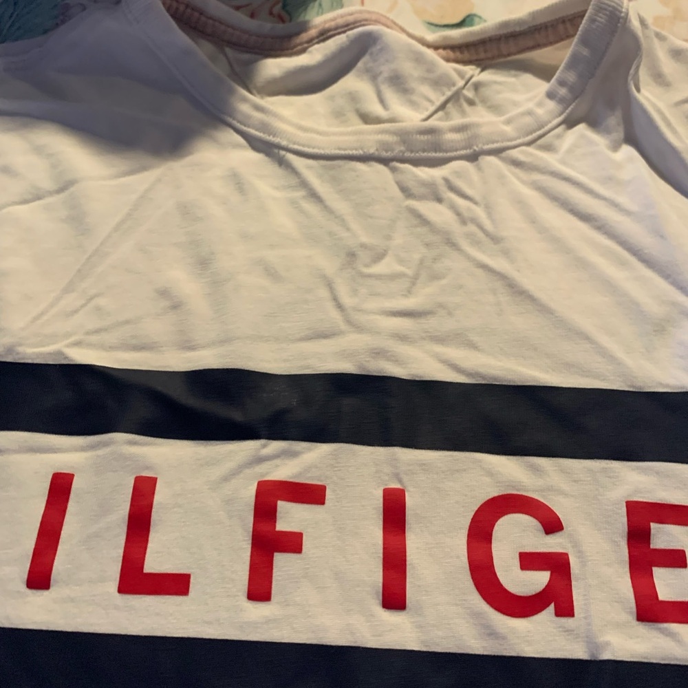 Tommy Hilfiger White Short Sleeve Tee with Red Logo and Black Stripes - Picture 5 of 13